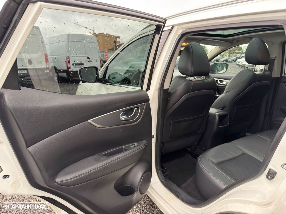 Nissan Qashqai 1.5 dCi Tekna - 16