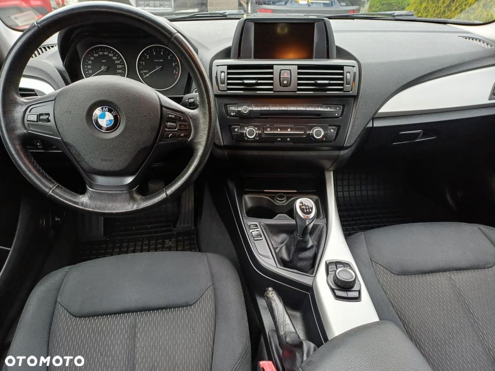 BMW Seria 1 116i - 9