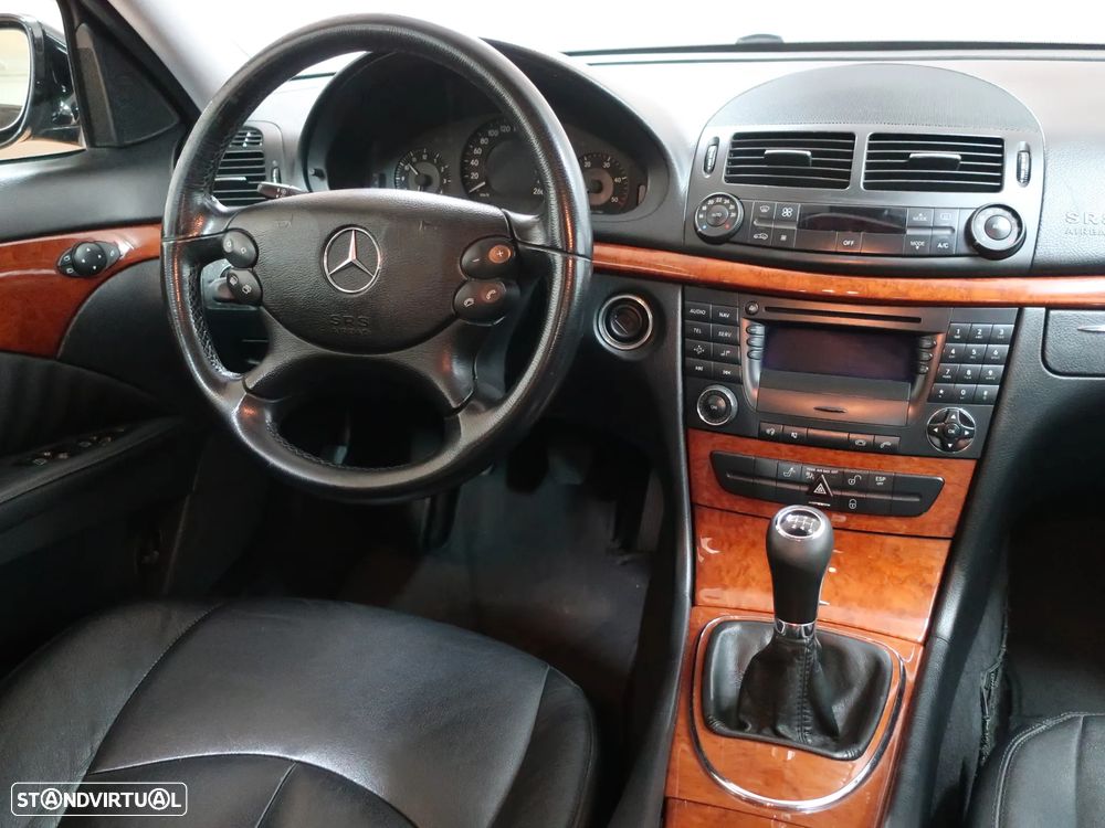 Mercedes-Benz E 200 CDi Classic - 19