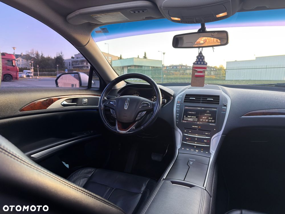 Lincoln MKZ - 26