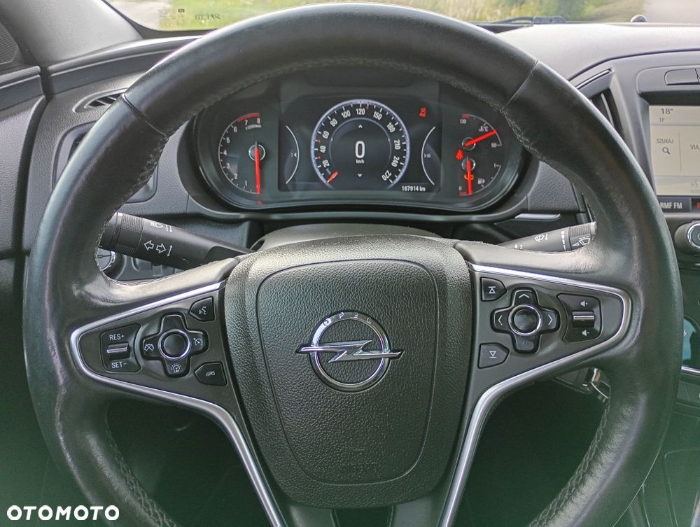 Opel Insignia - 12