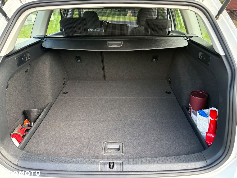 Volkswagen Golf 1.6 TDI BMT Comfortline - 30