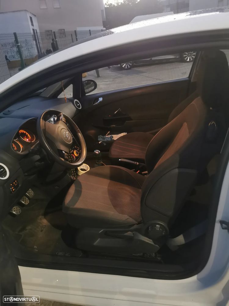Opel Corsa 1.4 Black Edition - 15