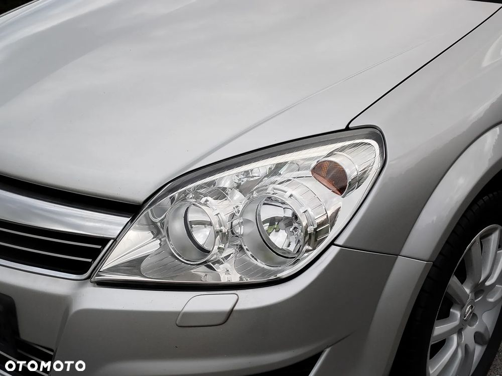 Opel Astra 1.8 Cosmo - 23