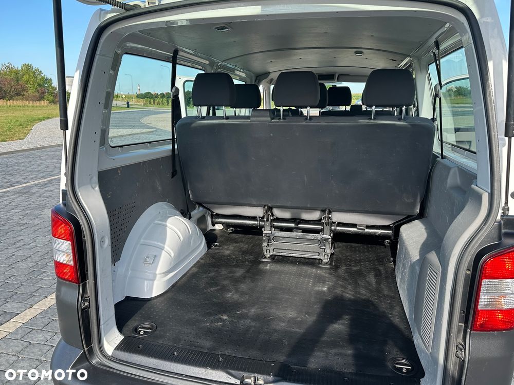 Volkswagen Transporter T5 TDI L2H1 - 10