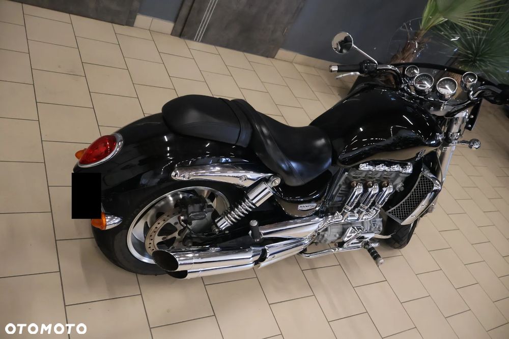 Triumph Rocket - 4