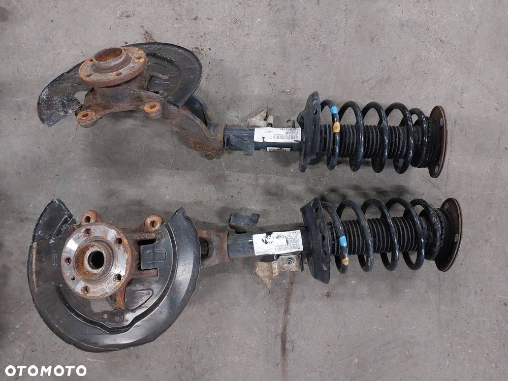 AMORTYZATOR SPRĘŻYNA ZWROTNICA LEWY + PRAWY PRZÓD VOLVO XC60 I 2.0 D3 - 1