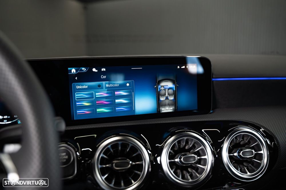 Mercedes-Benz A 250 e AMG Line - 33