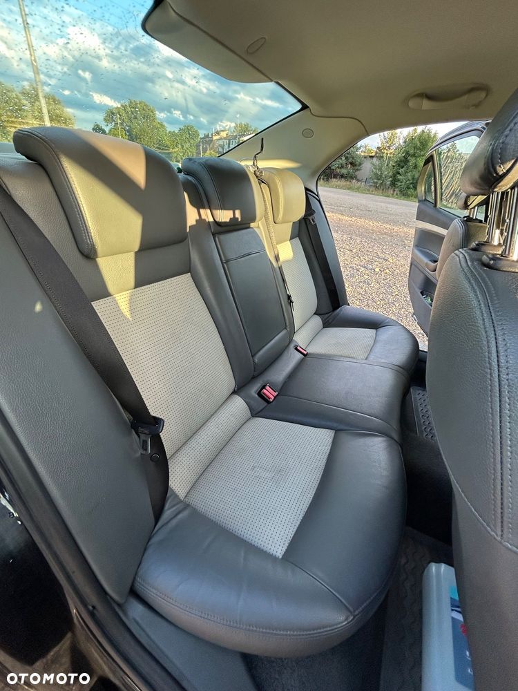 Saab 9-3 2.0TS Aero - 8