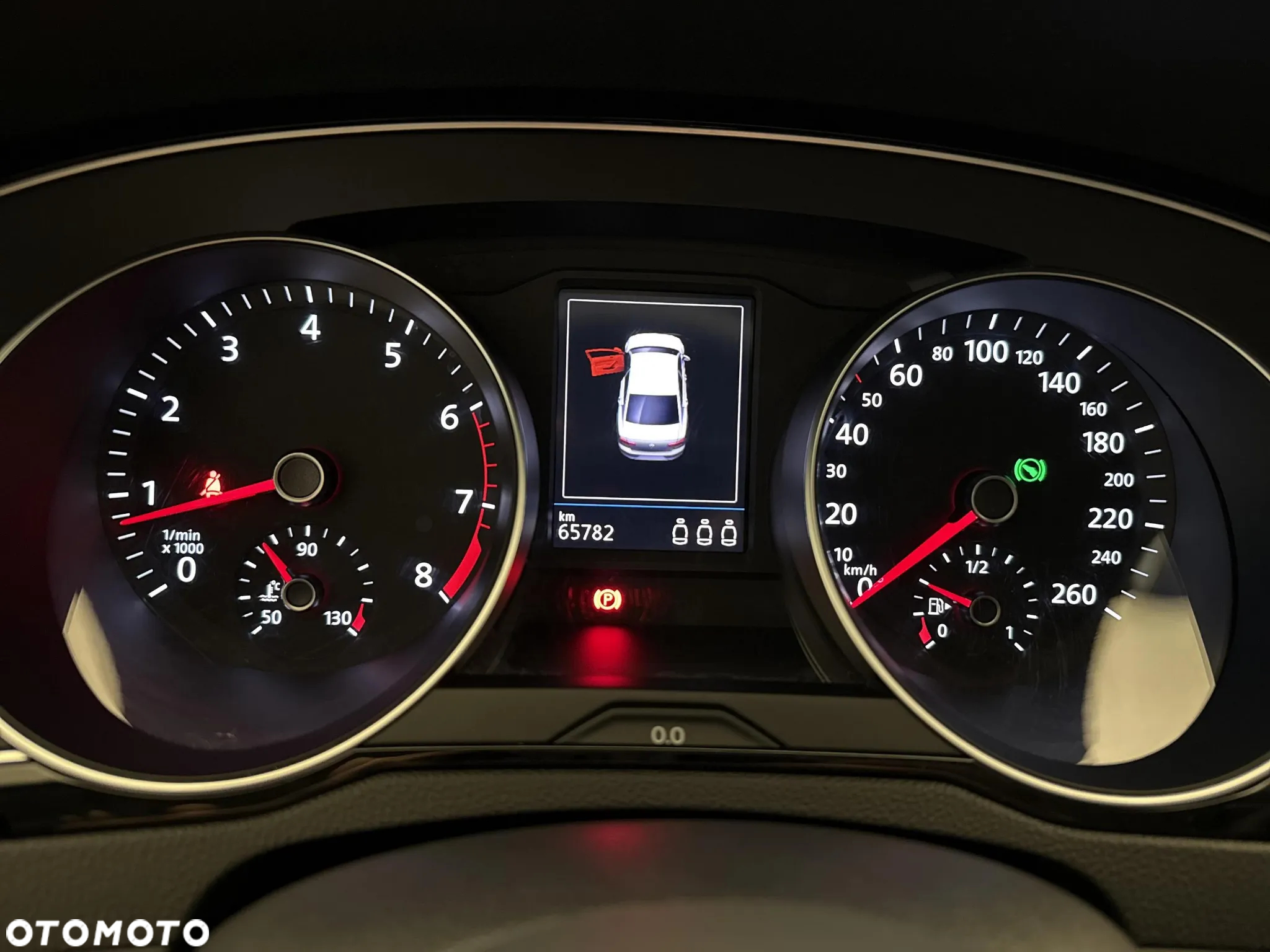Volkswagen Passat - 14