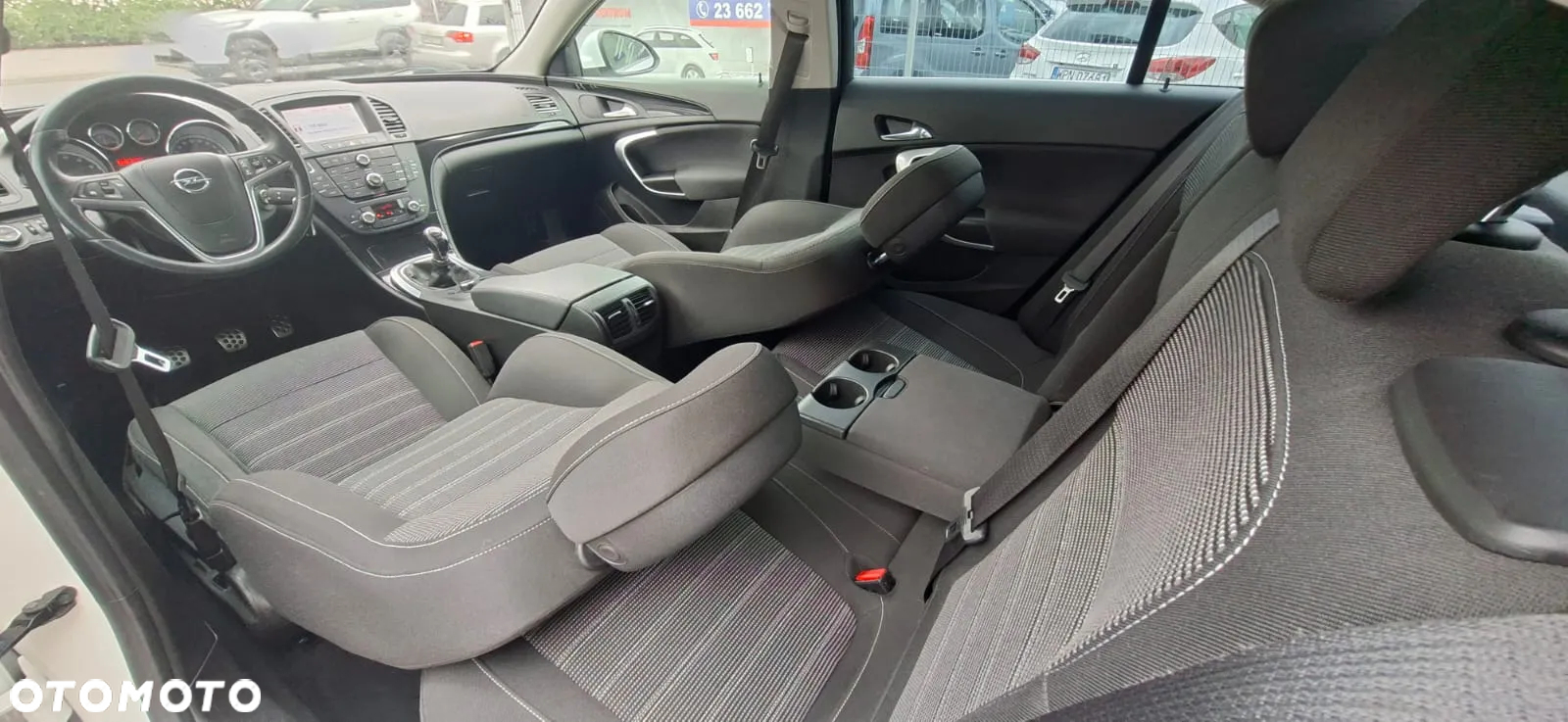 Opel Insignia 1.4 T Cosmo S&S - 19