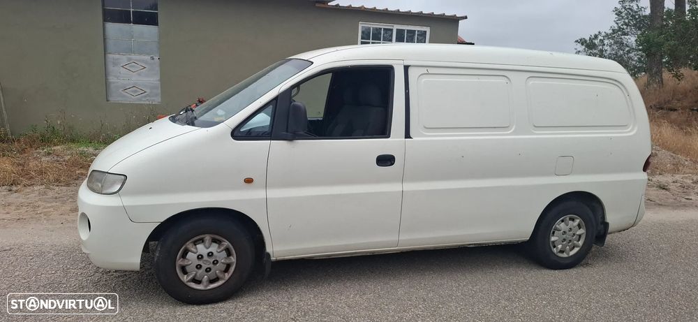 Hyundai H-1 - 3