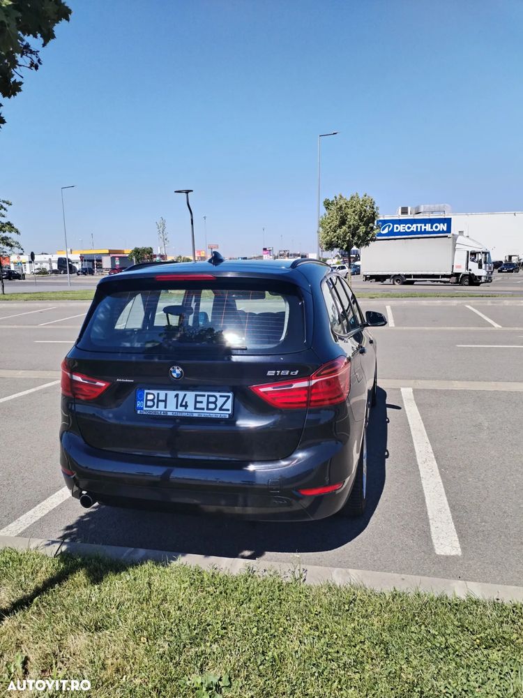 BMW Seria 2 218d - 5