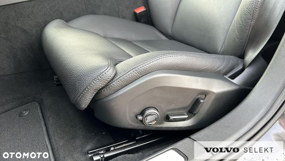 Volvo V60 B4 D Plus Dark - 13