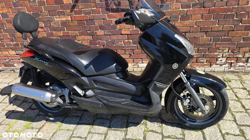Yamaha X-max - 23