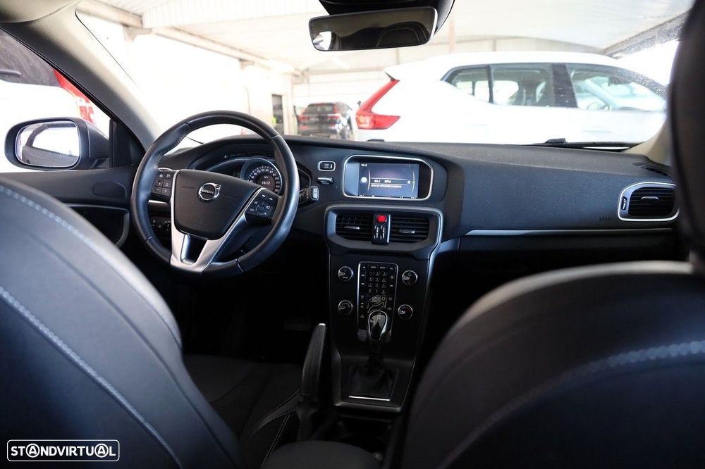 Volvo V40 1.5 T3 Sport Edition Plus Geartronic - 18