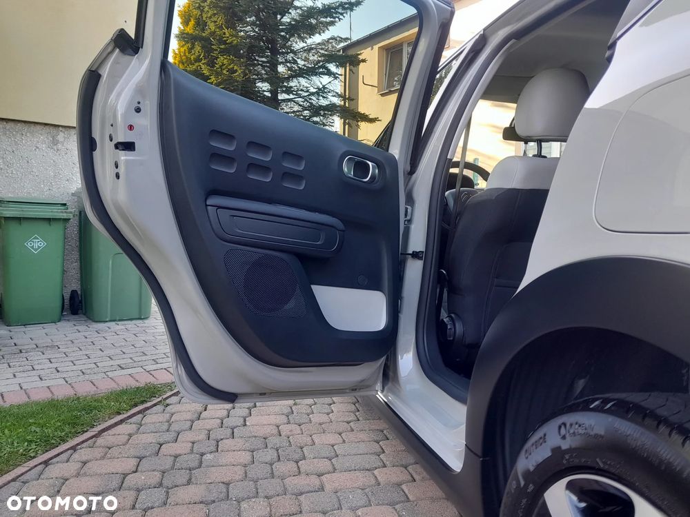 Citroën C3 1.2 PureTech Shine - 25