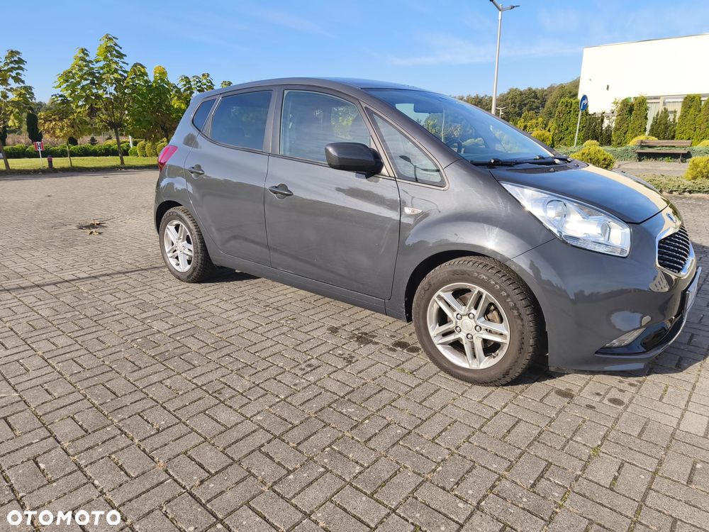 Kia Venga - 31