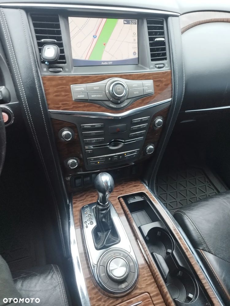 Nissan Armada - 10