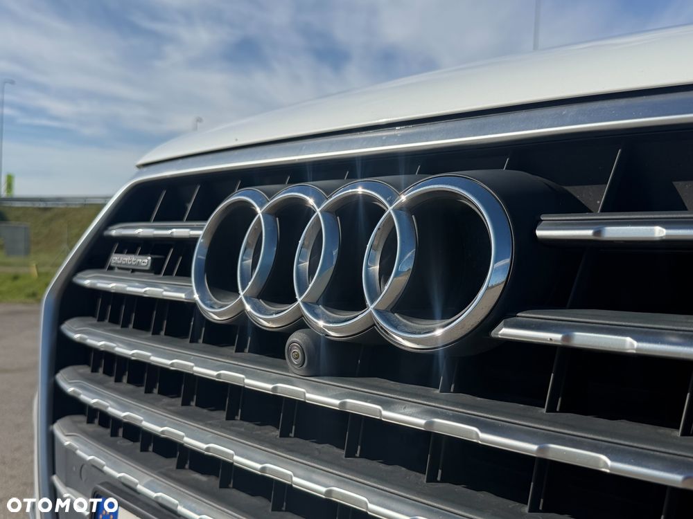 Audi Q7 - 10