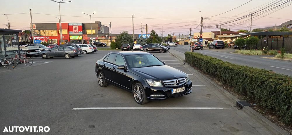 Mercedes-Benz C - 10