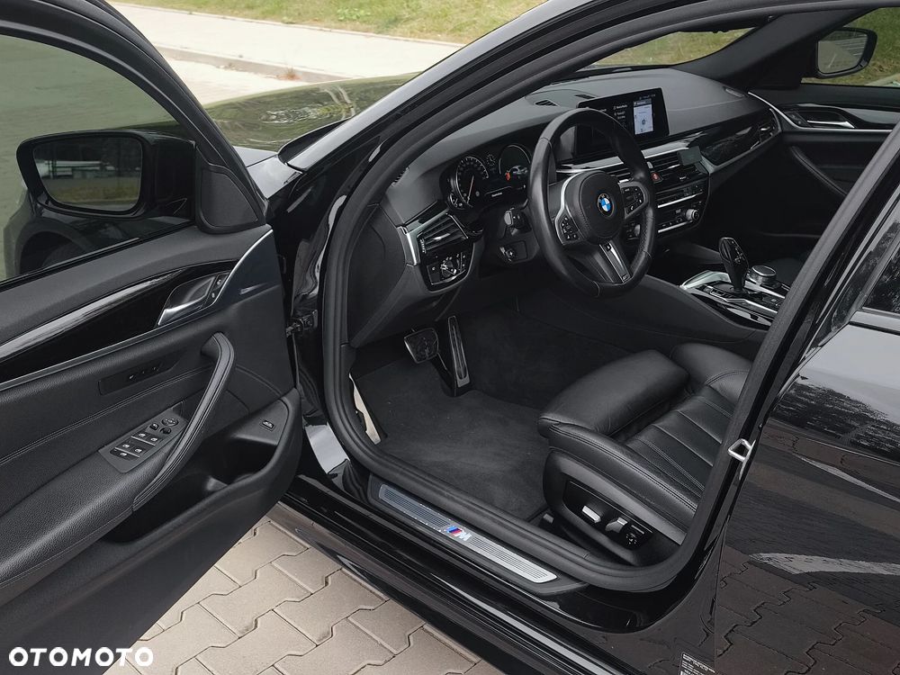 BMW Seria 5 530i xDrive M Sport sport - 11