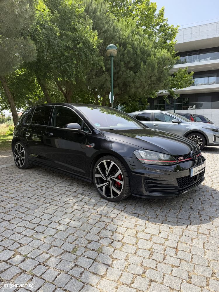 VW Golf GTI Performance BlueMotion - 2