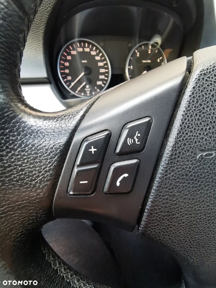 BMW Seria 3 318d - 10