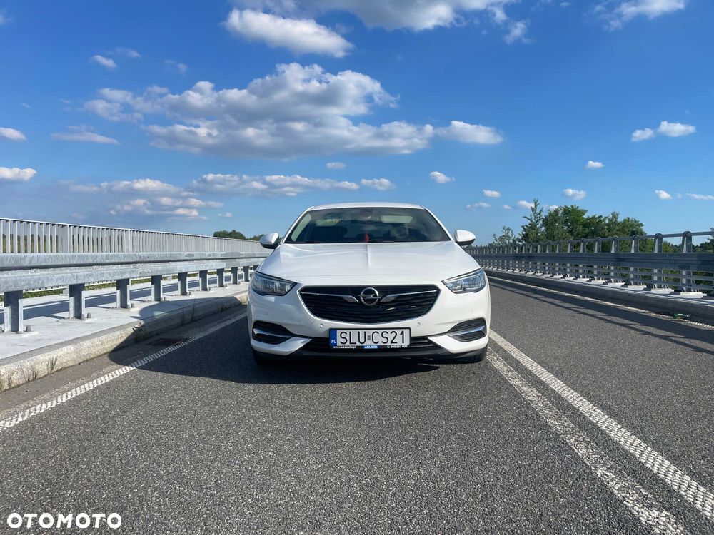 Opel Insignia - 1