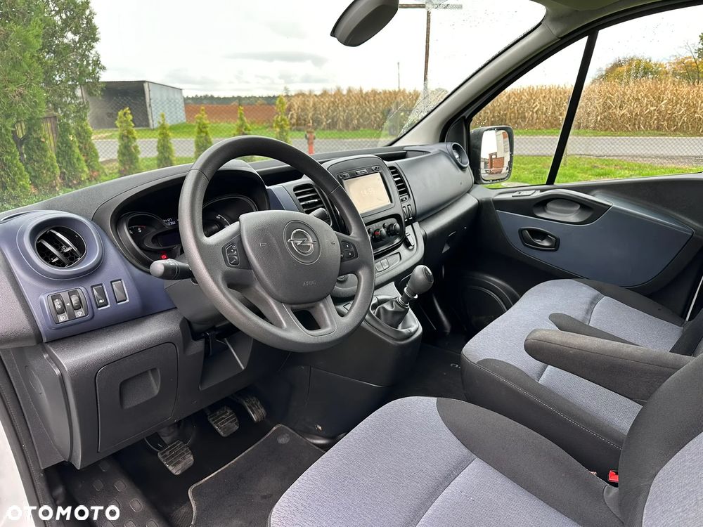 Opel Vivaro - 15