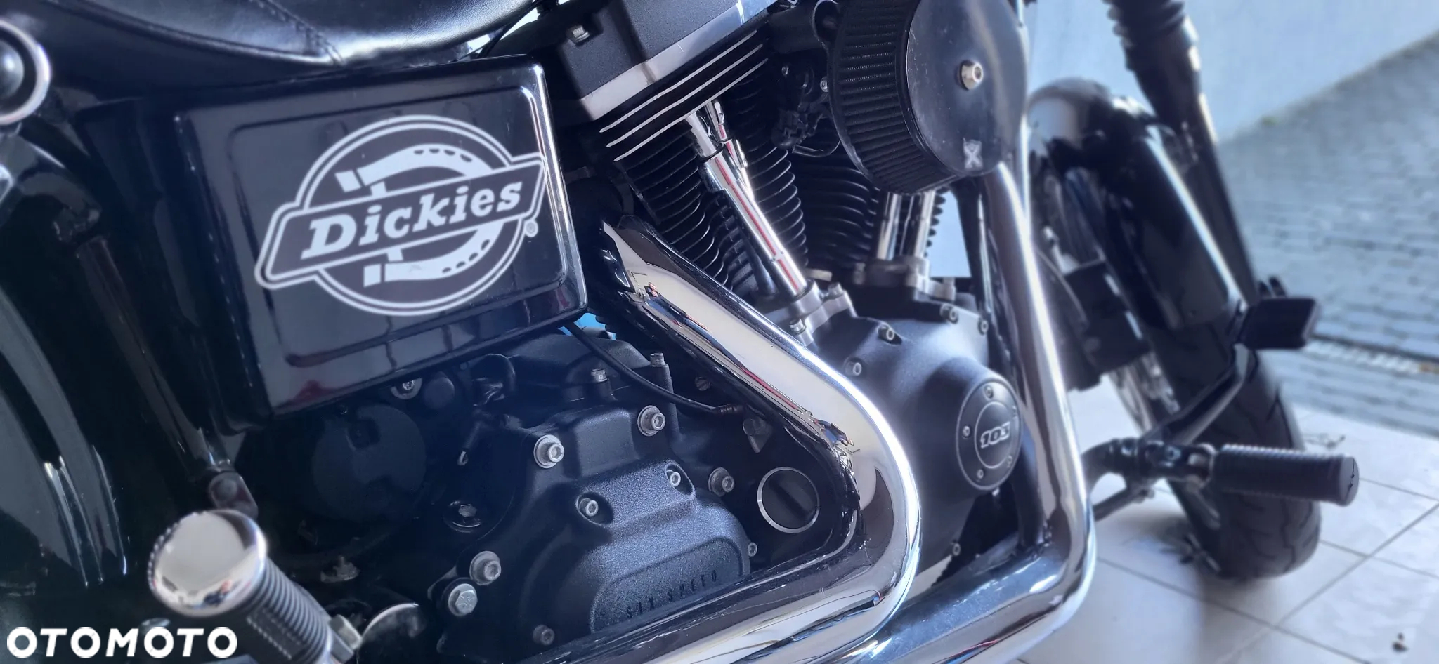 Harley-Davidson Dyna Street Bob - 14