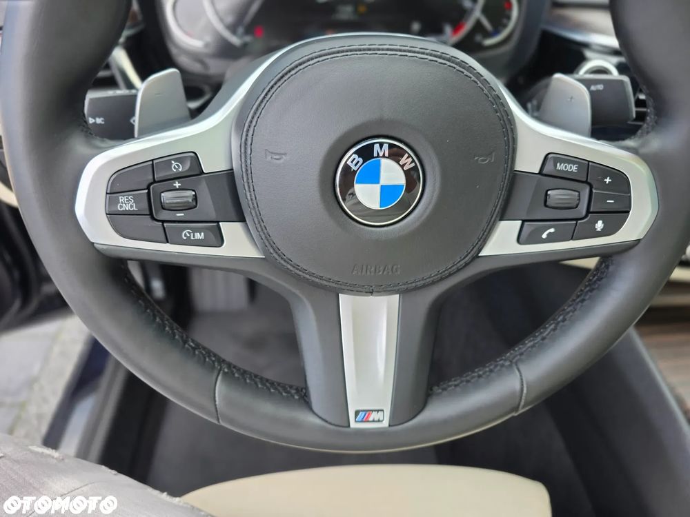 BMW Seria 5 520d Sport Line sport - 23