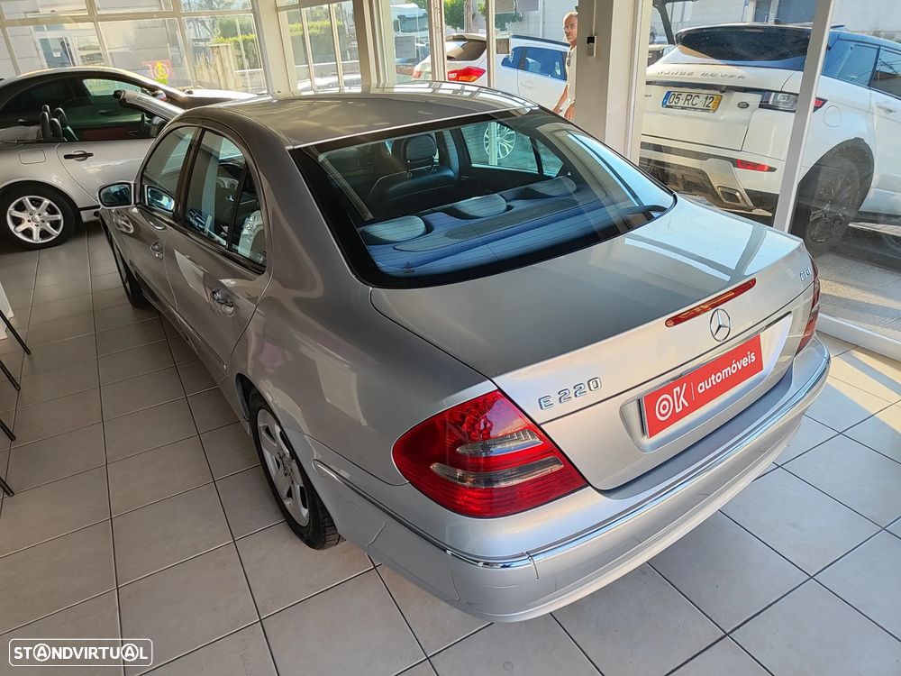 Mercedes-Benz E 220 CDi Avantgarde - 9