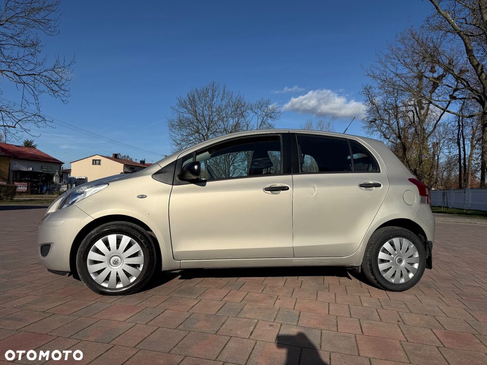 Toyota Yaris 1.33 Luna - 5