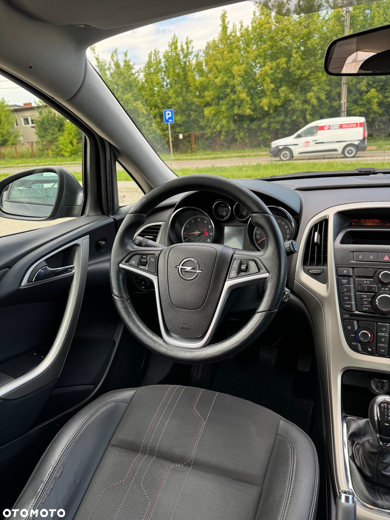 Opel Astra IV 1.4 T Cosmo - 10