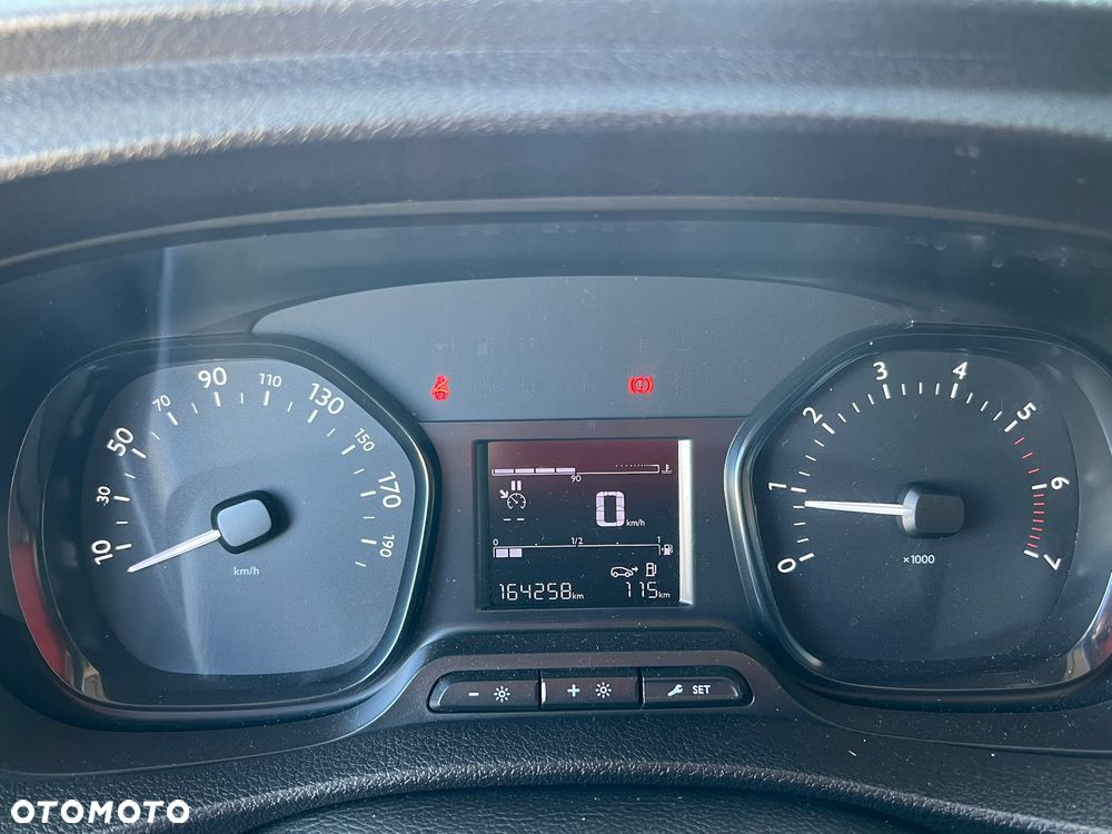 Opel VIVARO 1.5HDi - 19