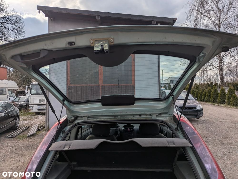 Opel Corsa C 2000–2006 na części - 13