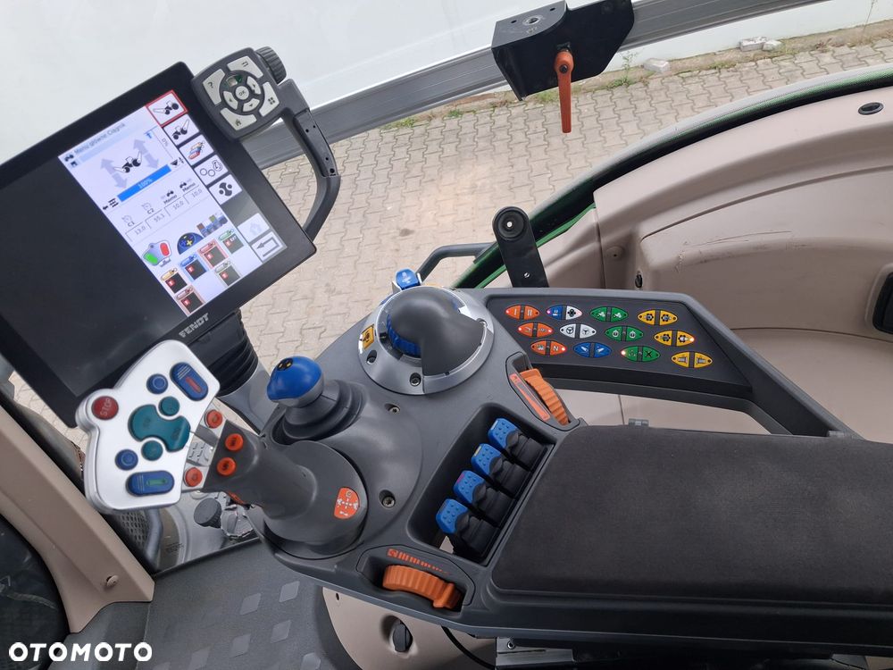 Fendt 828 - 12