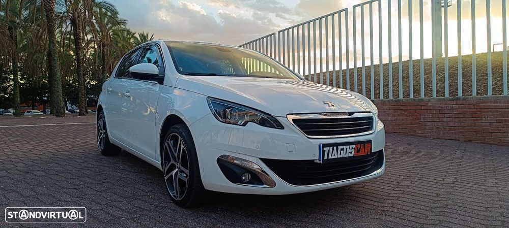 Peugeot 308 1.2 PureTech Allure J18 - 1