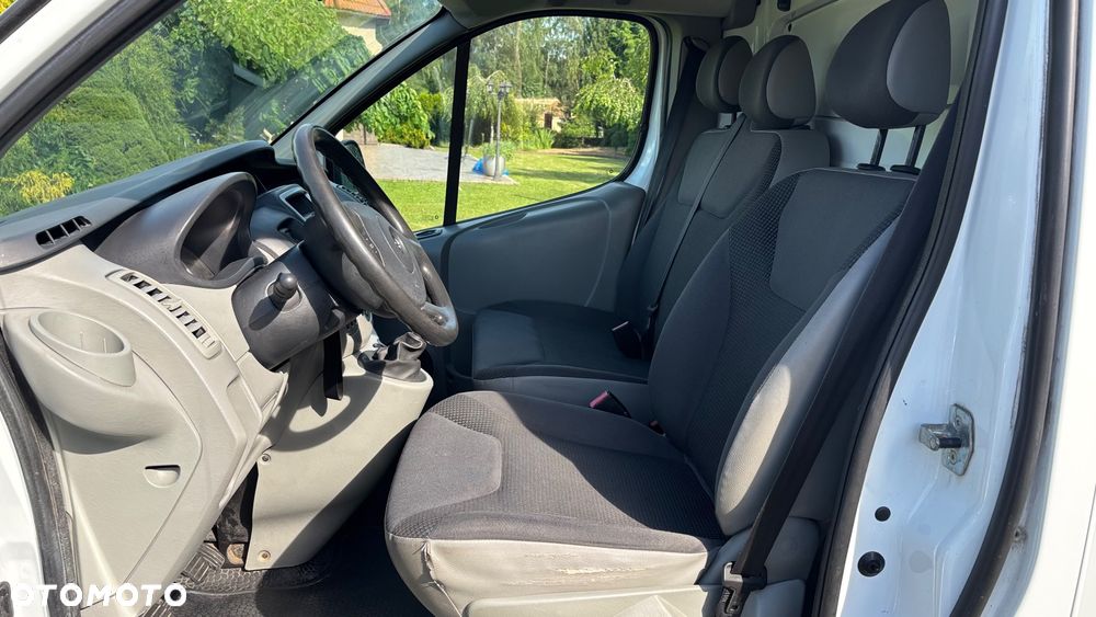 Opel Vivaro - 9