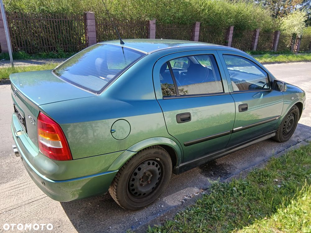 Opel Astra - 4