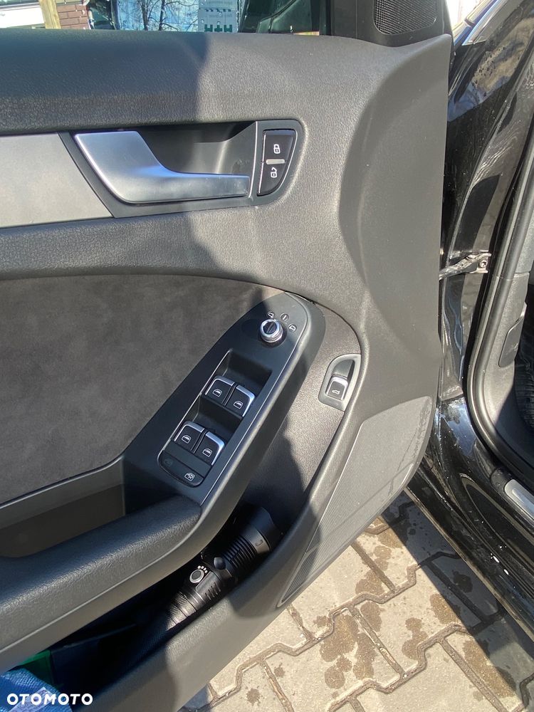 Audi A4 Avant 2.0 TDI - 8