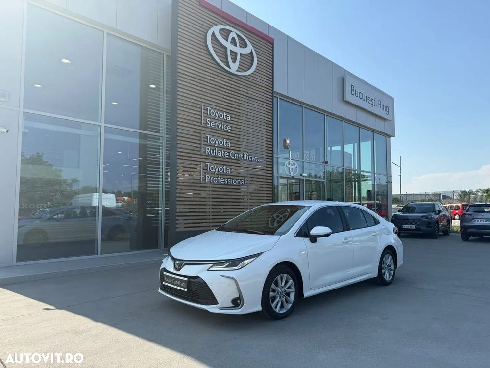 Toyota Corolla - 2