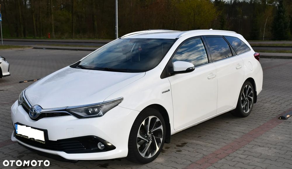 Toyota Auris 1.8 HSD Luna - 29