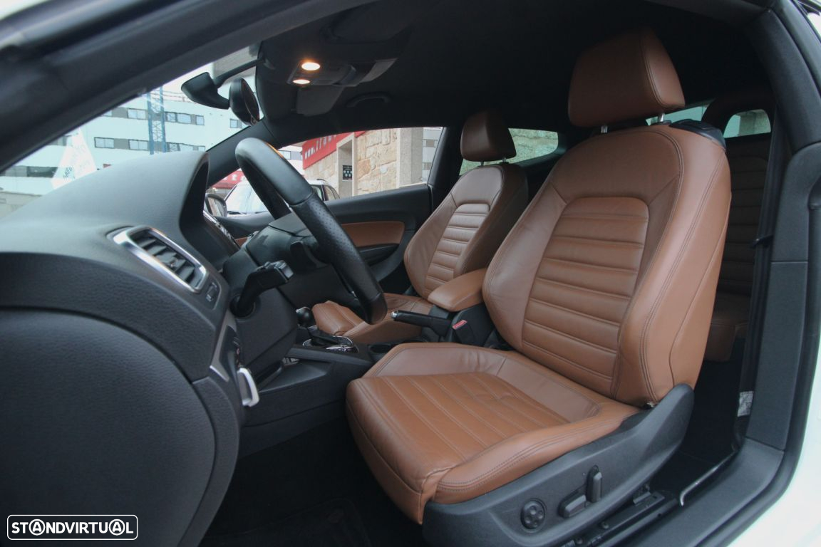 VW Scirocco 2.0 TFSi Sport DSG - 11