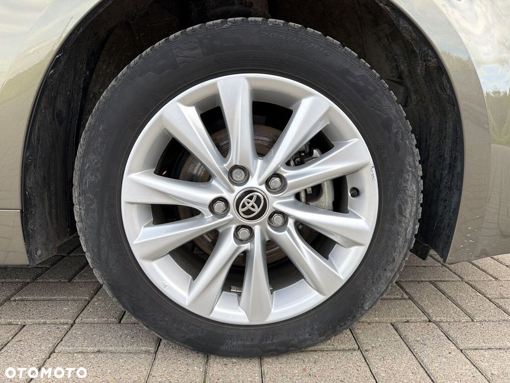 Toyota Corolla - 16