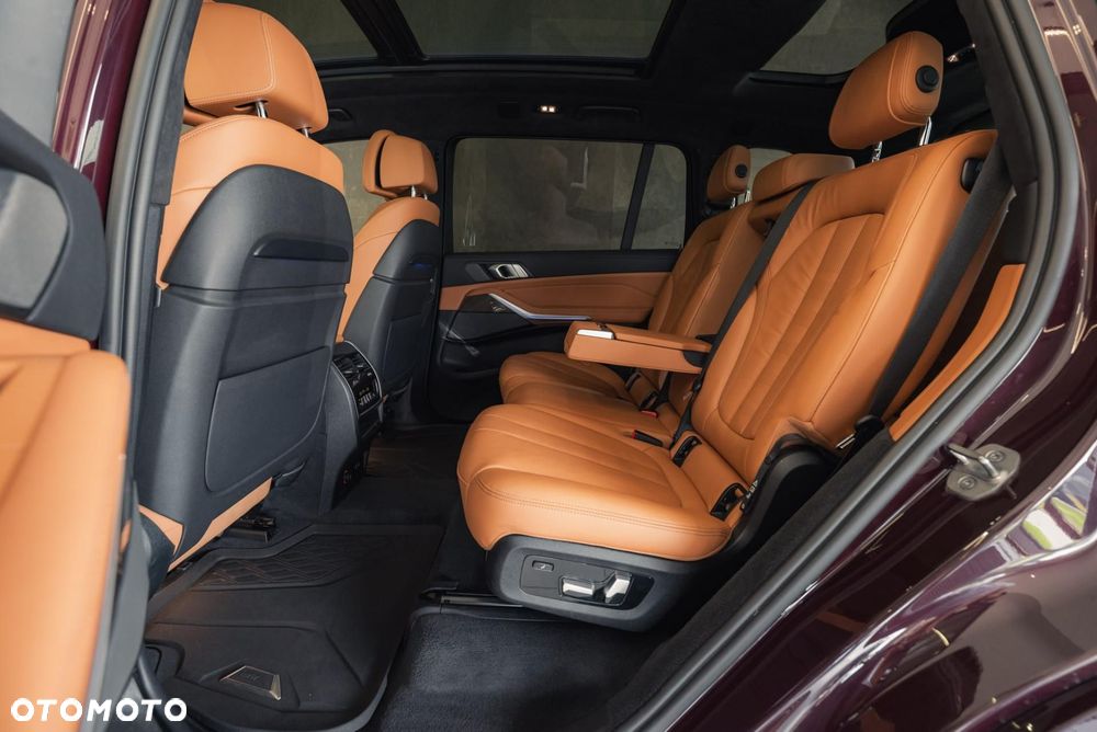BMW X7 M50i sport - 14