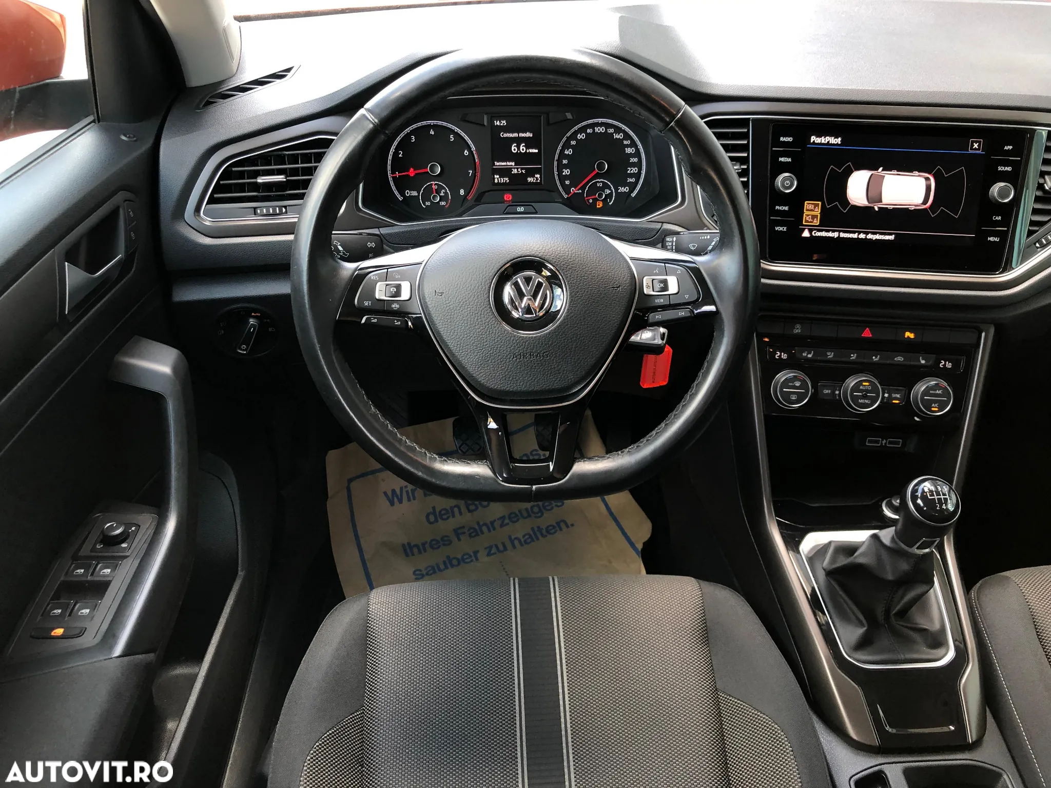 Volkswagen T-ROC 1.0 TSI Design - 17