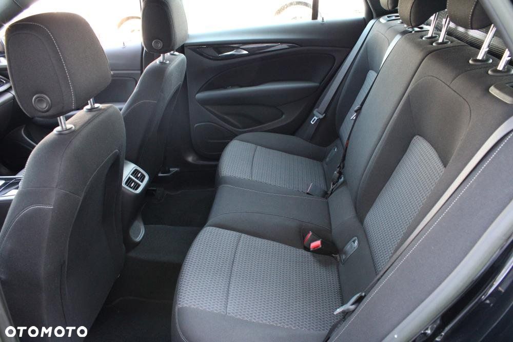 Opel Insignia - 26