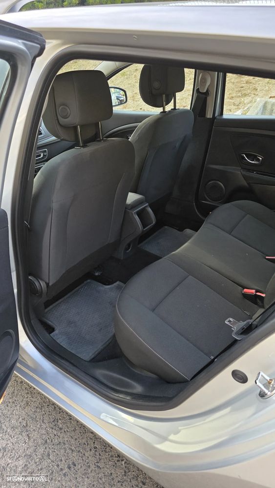 Renault Mégane Sport Tourer 1.5 dCi Avantage - 9